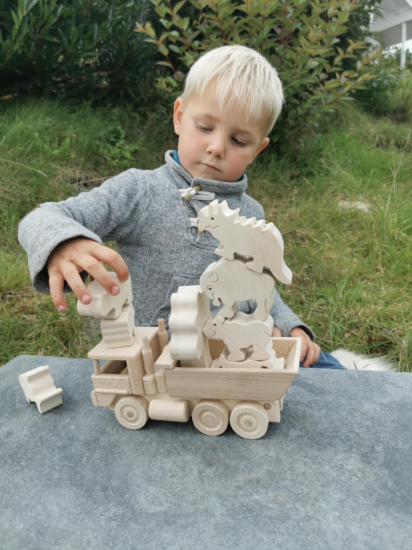 Lekedyr Bjørn i tre