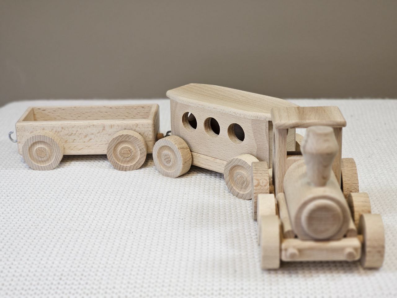 Leke Tog med 2x vogner i tre