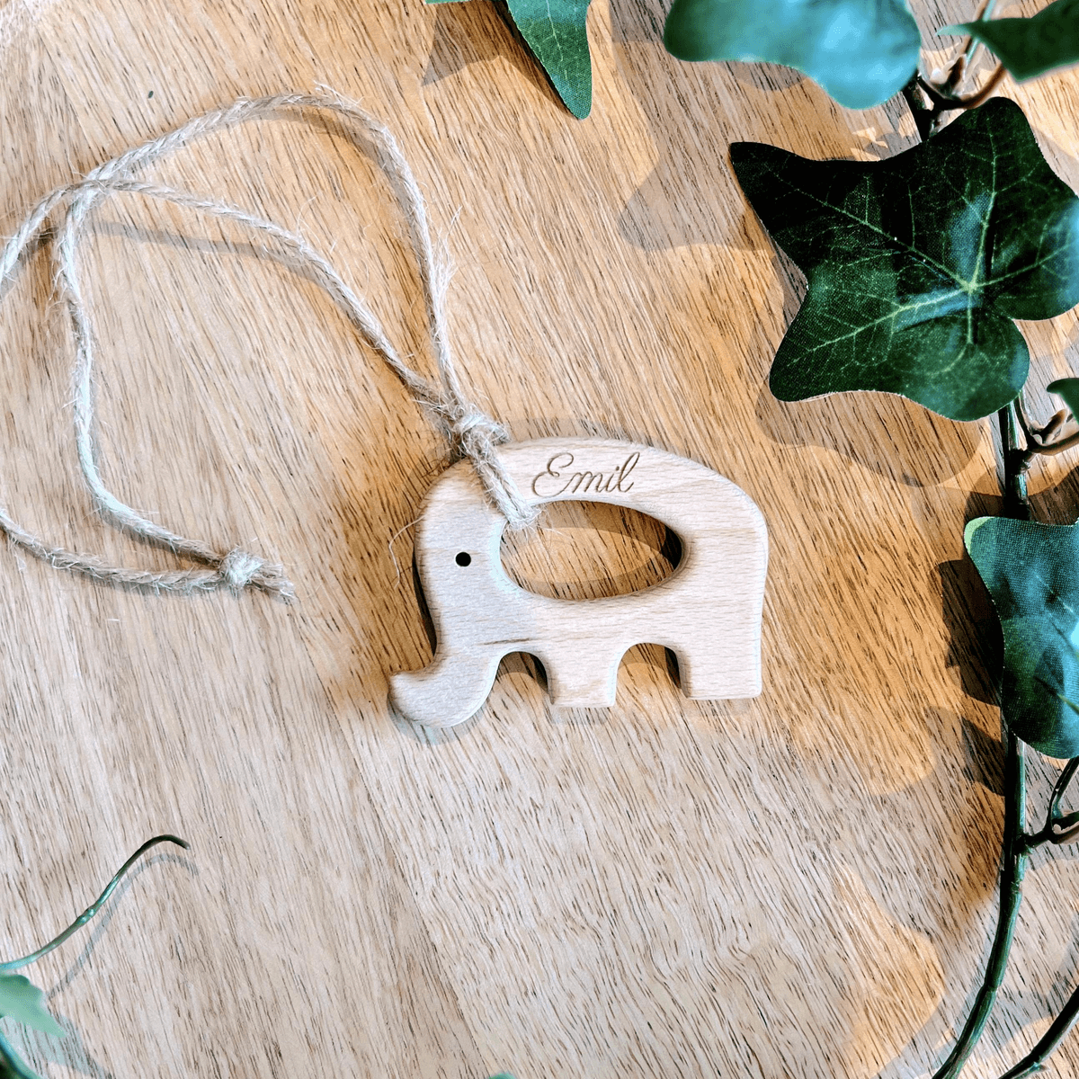 Baby Elefant Oppheng M/Gravering