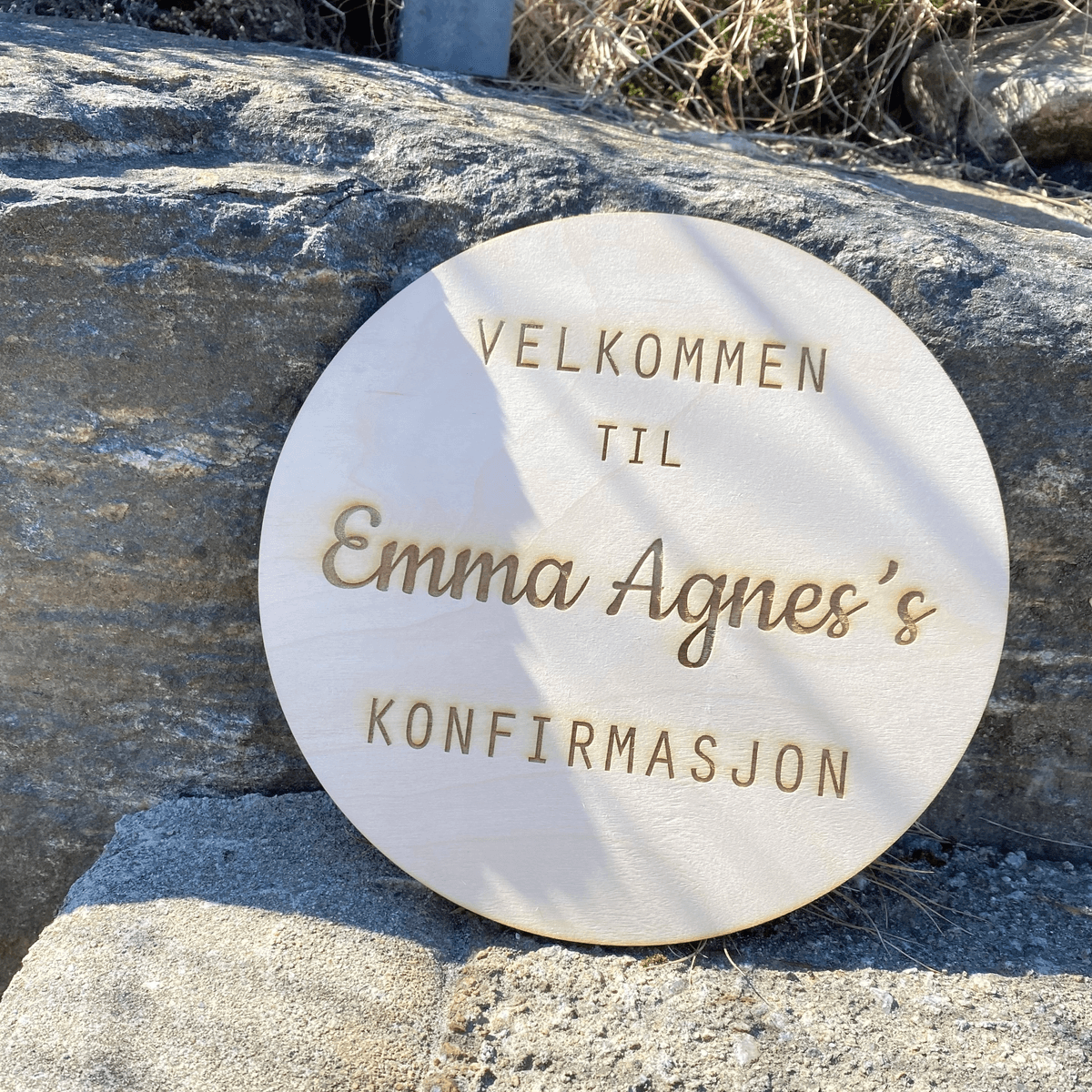 Velkommen Skilt, Rundt